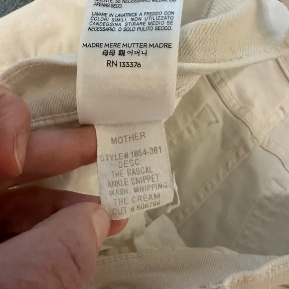 🤍 MOTHER The Rascal Ankle Snippet Jeans 🤍 - Picture 7 of 11